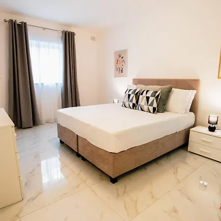 Apartman Mensija Valley And *