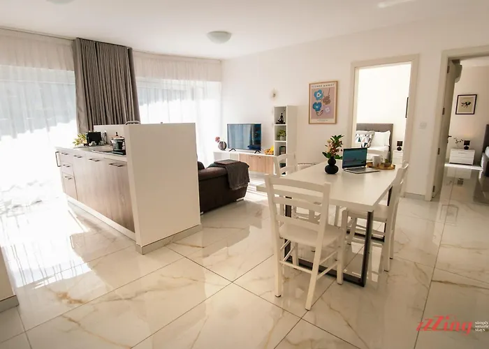 Mensija Valley And *