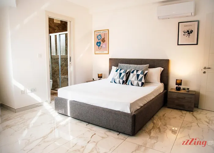 Mensija Valley And Διαμέρισμα Saint Julian's