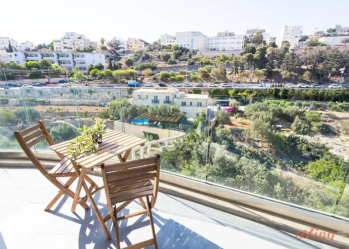 Mensija Valley And *