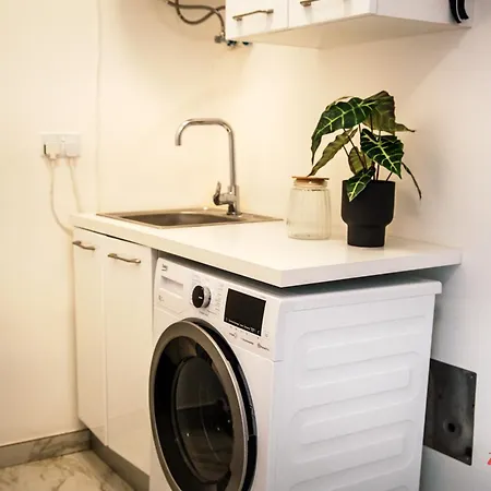 Mensija Valley And * San Ġiljan