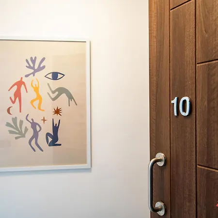 Mensija Valley And *