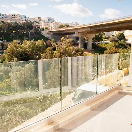 아파트 Mensija Valley And Saint Julian's