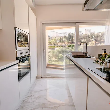 Mensija Valley And * San Ġiljan