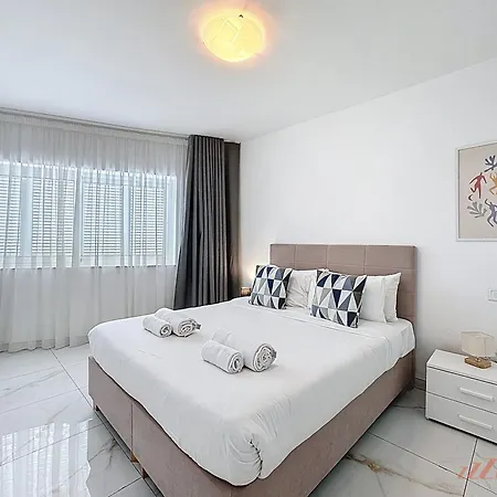 Mensija Valley And 아파트