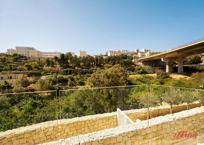 Mensija Valley And * Saint Julian's