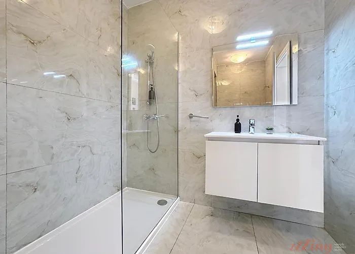 Mensija Valley And *